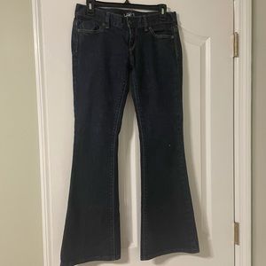 3/$25 Women’s size 4P modern flare LOFT jeans